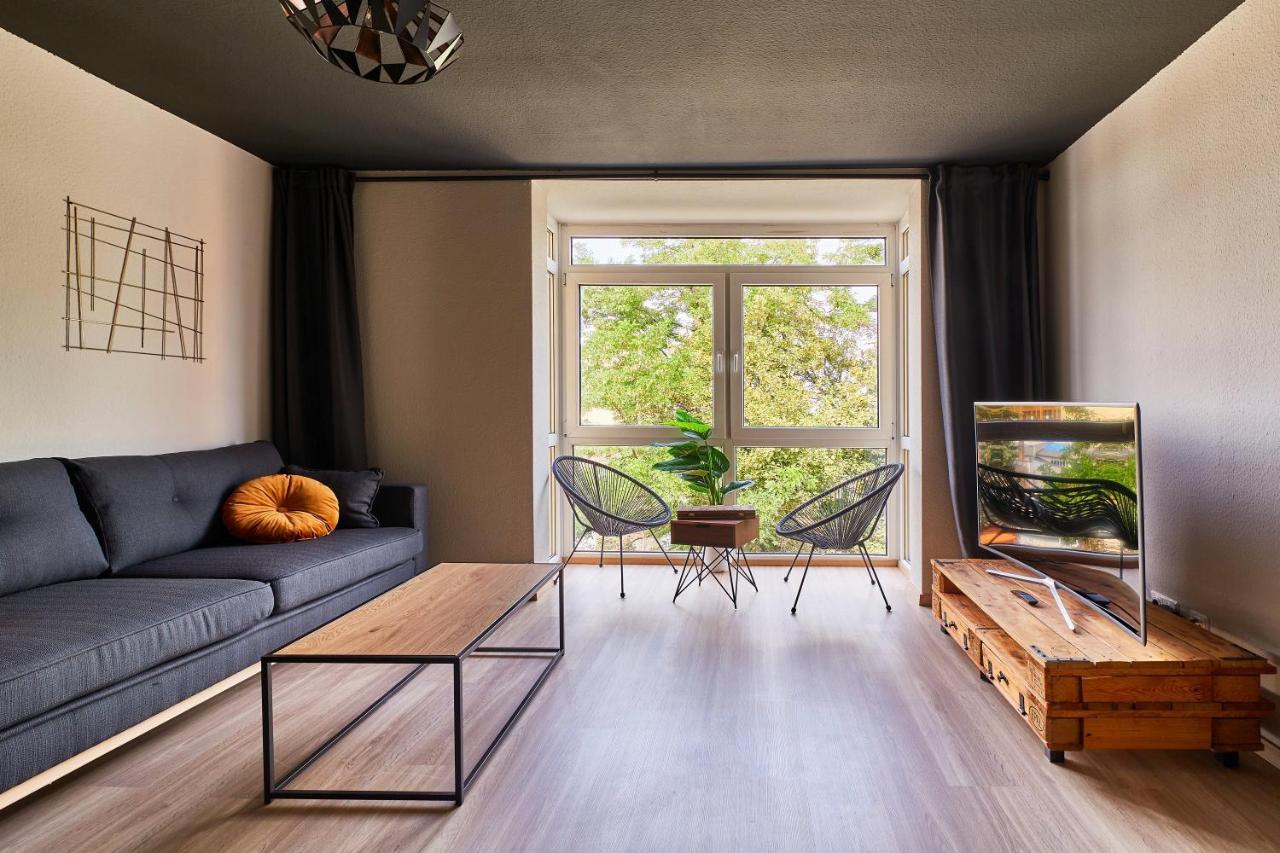 Spaciousliving Design Apartment - Central - Box Spring Bed - Exhibition ドレスデン エクステリア 写真